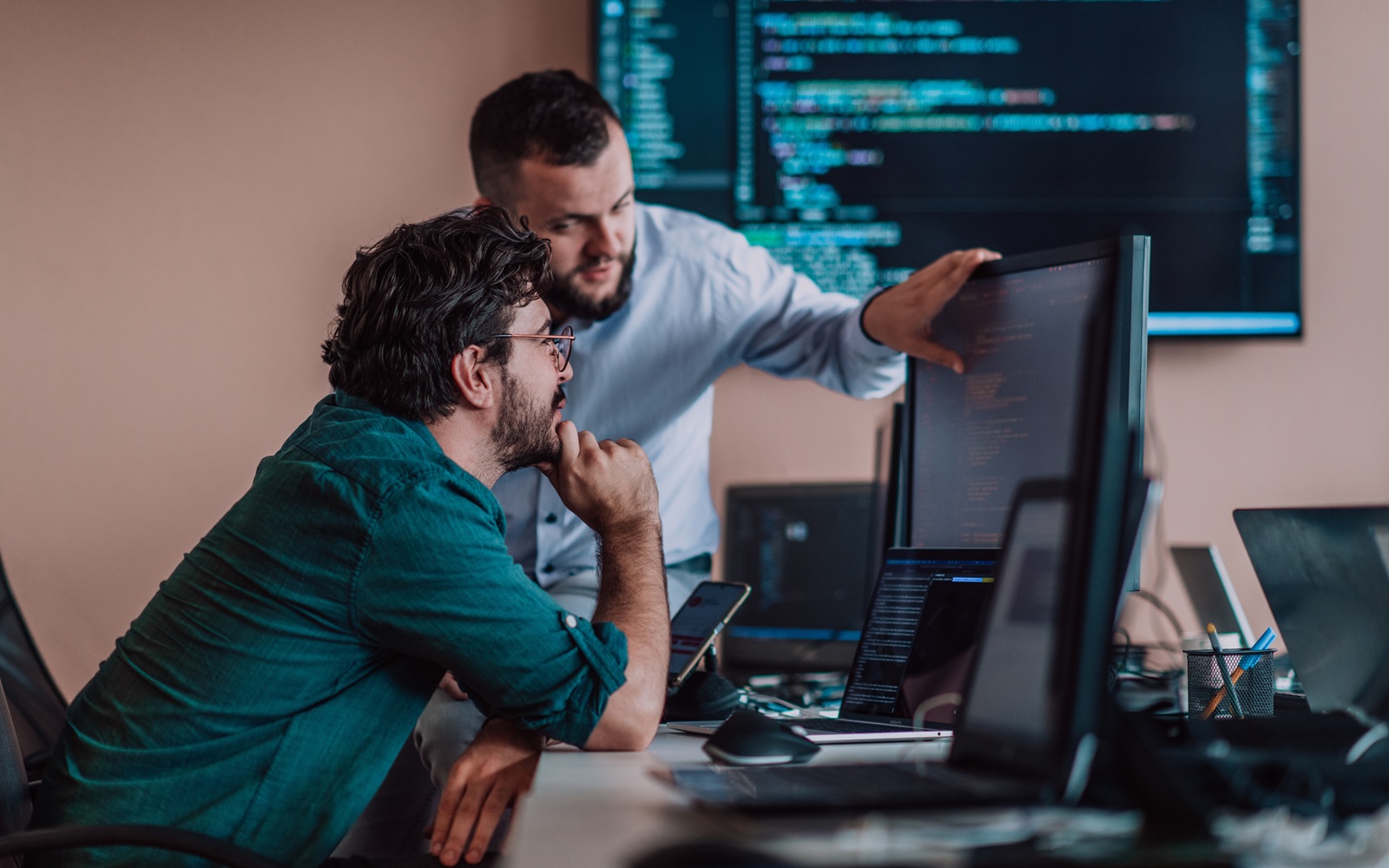 Delivering Complex IT Programs Under Real-World Constraints